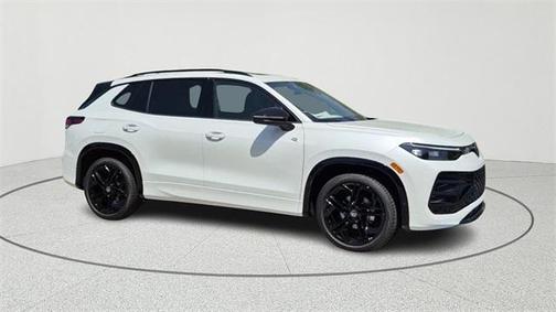2025 Volkswagen Tiguan 2.0T SE R-Line Black