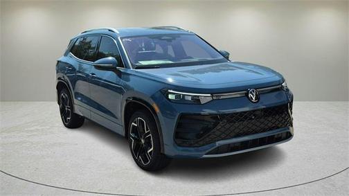 2025 Volkswagen Tiguan 2.0T SEL R-Line 4MOTION