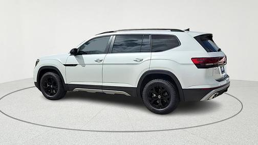 2026 Volkswagen Atlas Peak Edition
