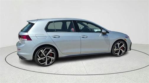 2025 Volkswagen Golf GTI 2.0T SE DSG