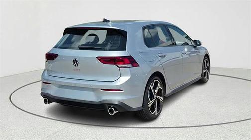 2025 Volkswagen Golf GTI 2.0T SE DSG