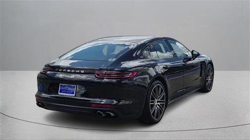 2018 Porsche Panamera 4S