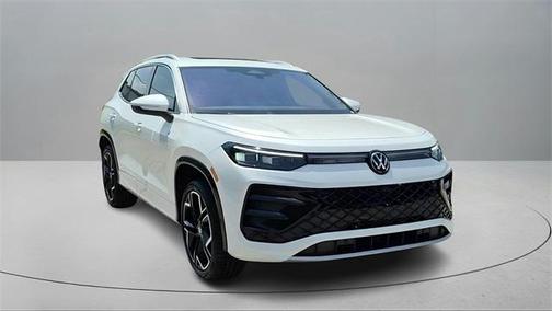 2025 Volkswagen Tiguan 2.0T SEL R-Line 4MOTION