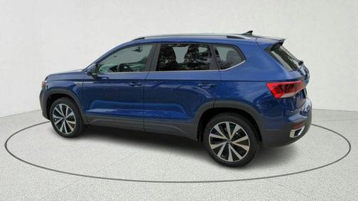 Blue Metallic 2023 Volkswagen Taos 1.5T SE
