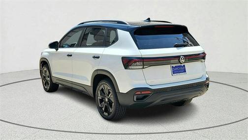 2025 Volkswagen Taos 1.5T SE Black