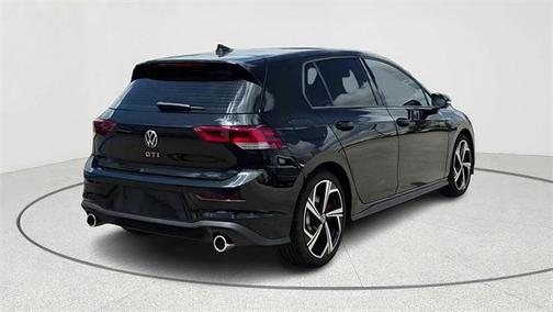 2025 Volkswagen Golf GTI 2.0T SE DSG