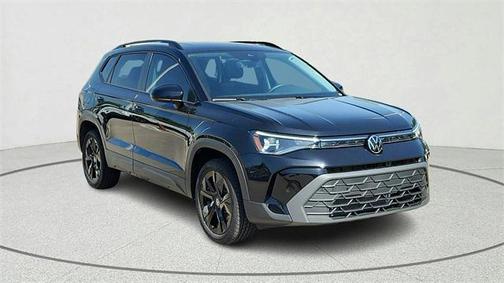 2025 Volkswagen Taos 1.5T SE Black