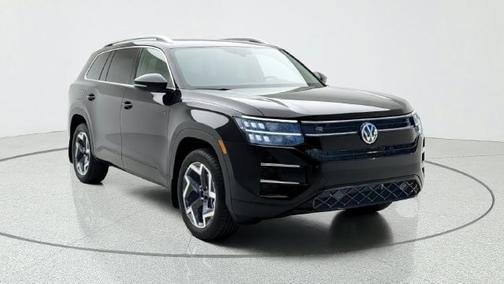 Deep Black Pearl 2027 Volkswagen Atlas SEL