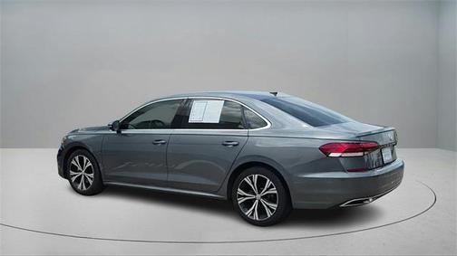 2021 Volkswagen Passat 2.0T SE