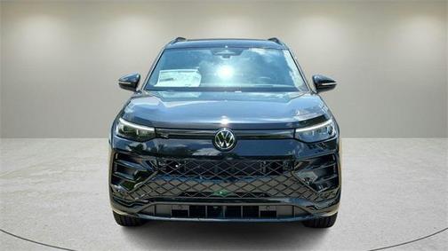 2025 Volkswagen Tiguan 2.0T SE R-Line Black 4MOTION
