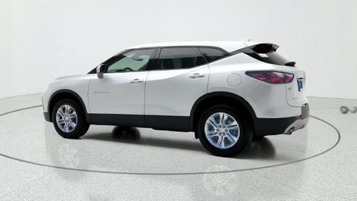 Silver Ice Metallic 2022 Chevrolet Blazer LT