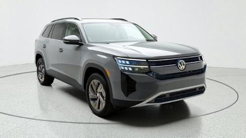 Pure Gray 2027 Volkswagen Atlas SE w/Technology