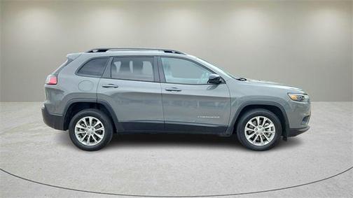 2022 Jeep Cherokee Latitude Lux