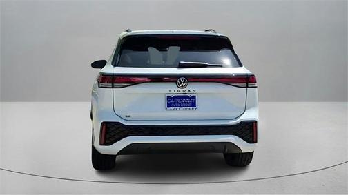 2025 Volkswagen Tiguan 2.0T SE R-Line Black
