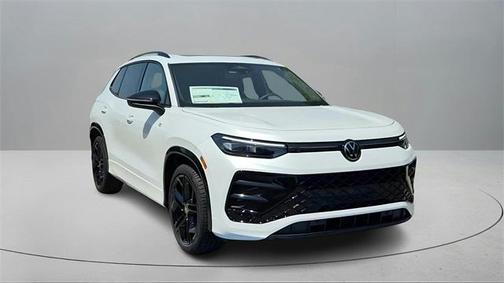 2025 Volkswagen Tiguan 2.0T SE R-Line Black
