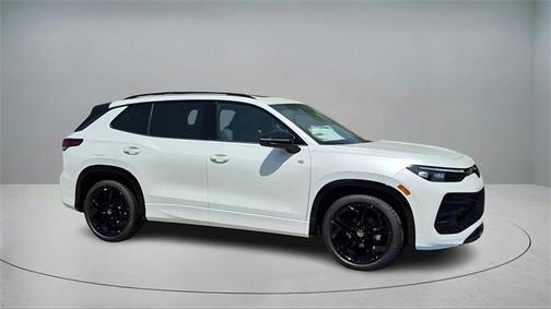 2025 Volkswagen Tiguan 2.0T SE R-Line Black