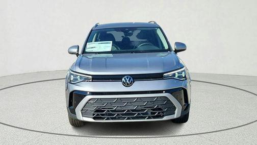 Pyrite Silver Metallic 2025 Volkswagen Taos 1.5T SE