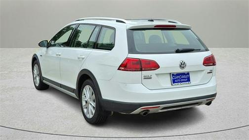 2017 Volkswagen Golf Alltrack TSI SE