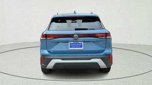 Monterey Blue Pearl 2026 Volkswagen Tiguan 2.0T SE