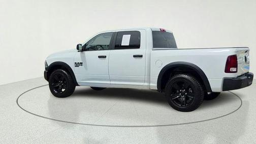 Bright White Clearcoat 2024 RAM 1500 Classic Warlock Crew Cab 4x2 5'7' Box