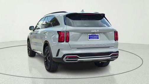 Wolf Gray 2022 Kia Sorento SX