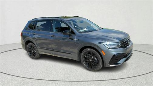 2022 Volkswagen Tiguan 2.0T SE R-Line Black