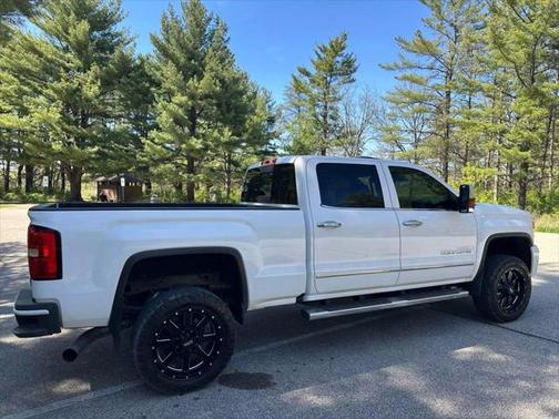 2016 GMC Sierra 2500 Denali