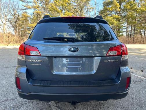 2013 Subaru Outback 2.5i Limited