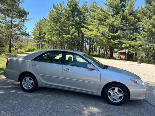2003 Toyota Camry LE V6