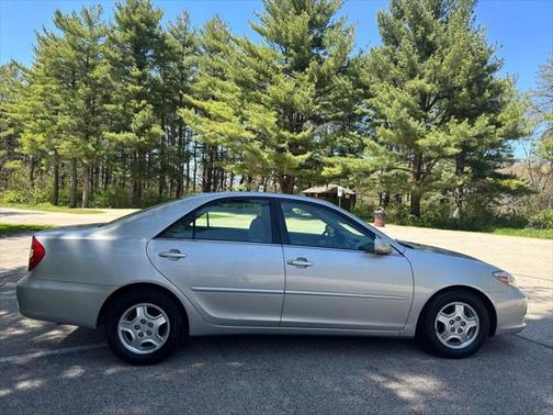 2003 Toyota Camry LE V6