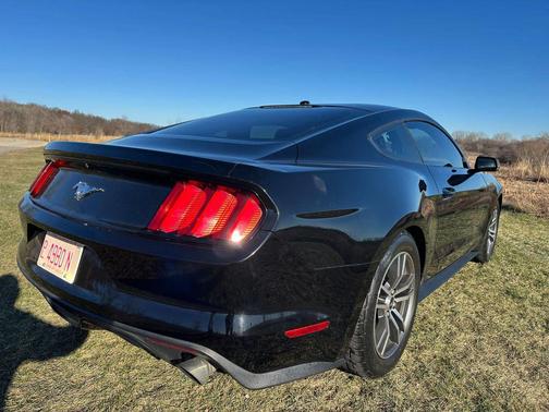 2015 Ford Mustang EcoBoost Premium