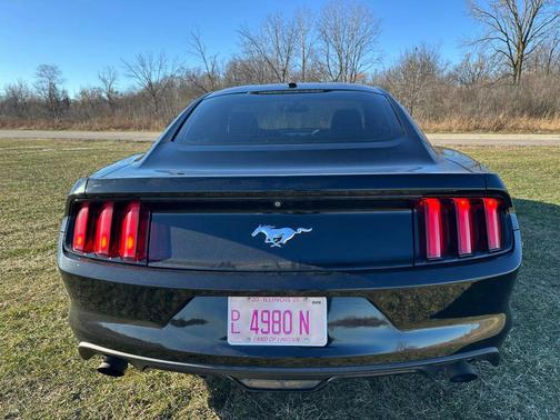 2015 Ford Mustang EcoBoost Premium