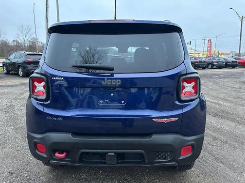 2016 Jeep Renegade Trailhawk