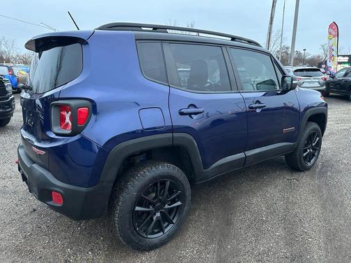 2016 Jeep Renegade Trailhawk