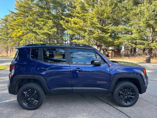2016 Jeep Renegade Trailhawk