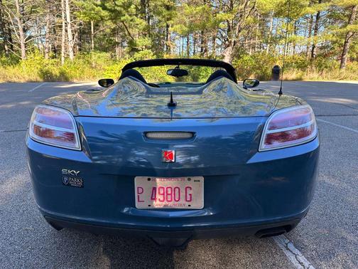 2007 Saturn Sky Roadster 2D