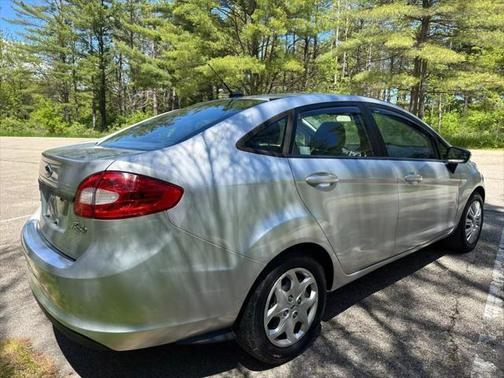 2013 Ford Fiesta SE