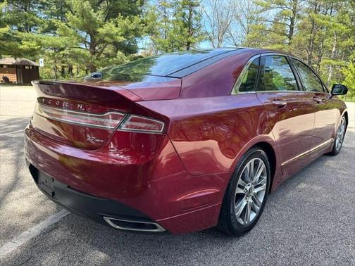2013 Lincoln MKZ Base