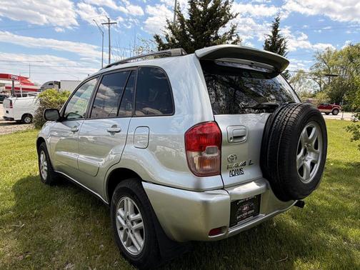 Silver 2002 Toyota RAV4 Base