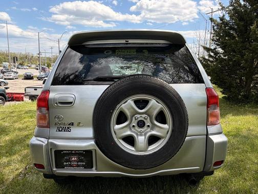 Silver 2002 Toyota RAV4 Base