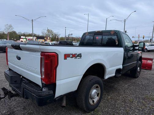Forest Green Clearcoat Metallic 2008 Ford F-250 XL