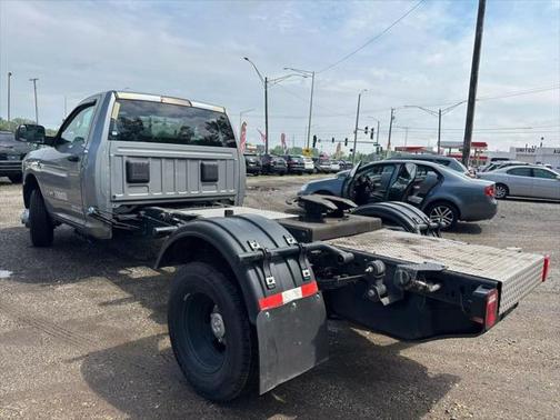 2022 RAM 3500 Tradesman/SLT