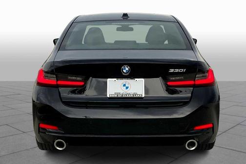 2023 BMW 330 i