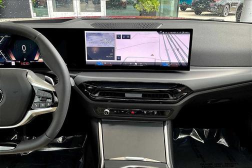 2025 BMW 230 i