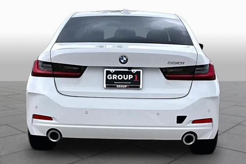 Alpine White 2024 BMW 330 i