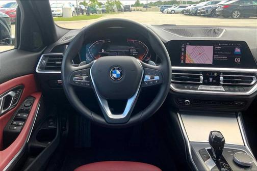 2022 BMW 330 i