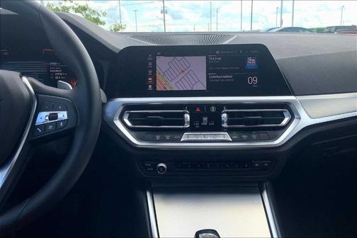 2022 BMW 330 i