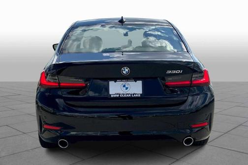 2022 BMW 330 i