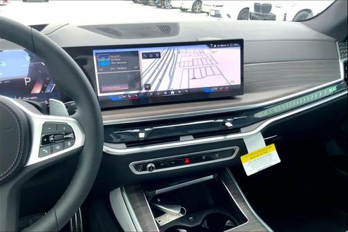 Mineral White Metallic 2026 BMW X5 xDrive40i
