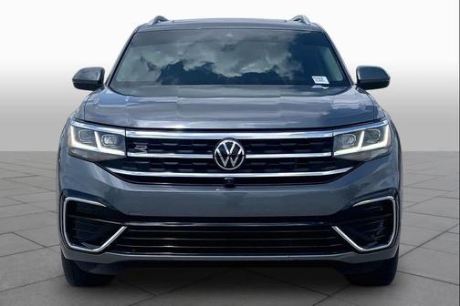 Platinum Gray Metallic 2023 Volkswagen Atlas 3.6L SEL Premium R-Line